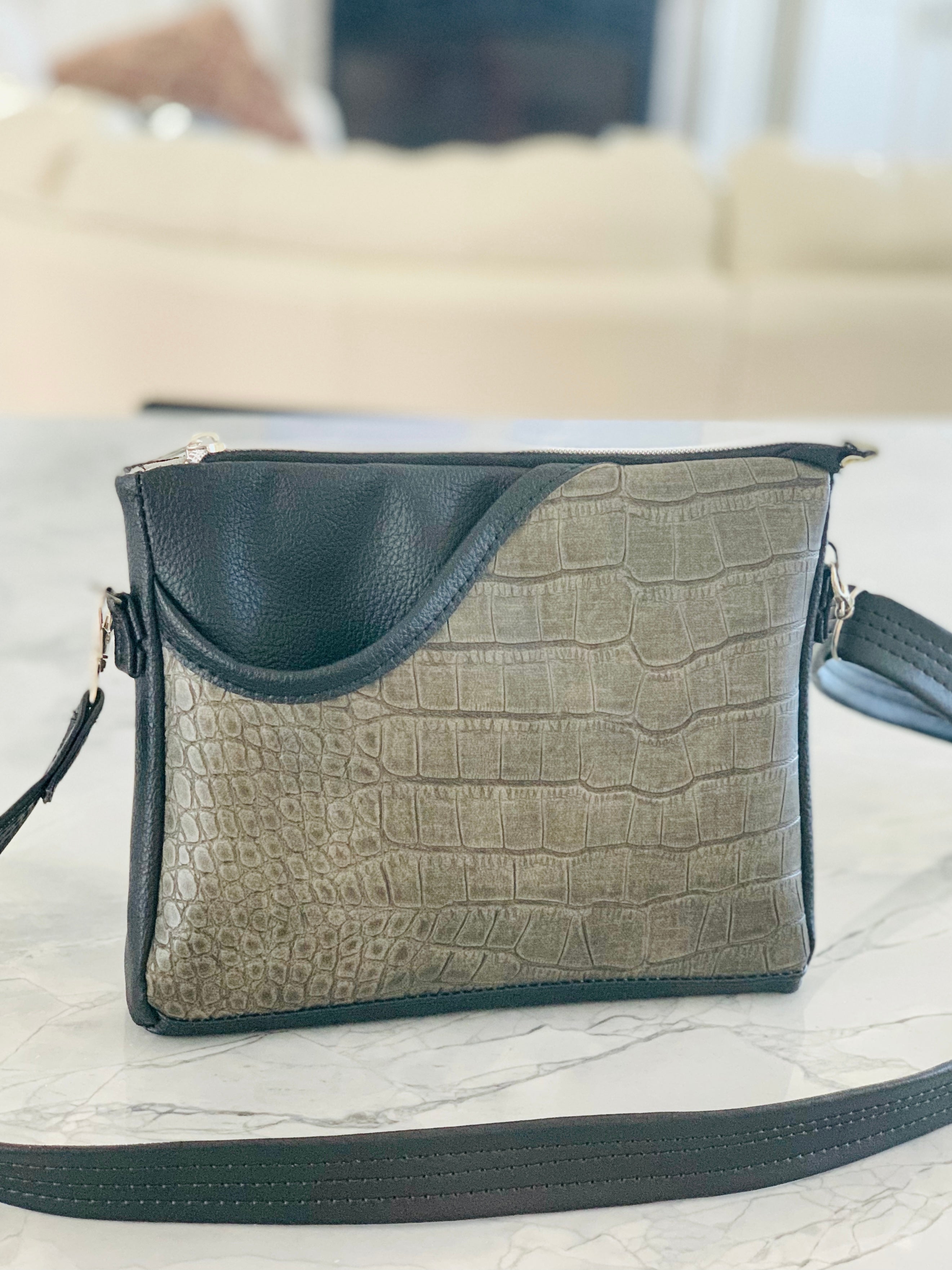 Swoosh Bag 2.0 - Payhip