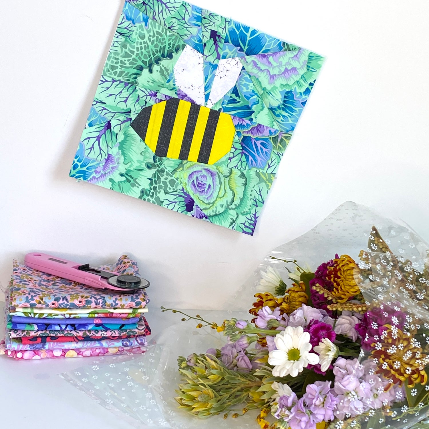 This cute Bumble Bee Pattern is a gift from me to you when you sign up to my email newsletter. Each month I will send you a newsletter packed with quilting tips, fun new paper pieced patterns and more inspiration!