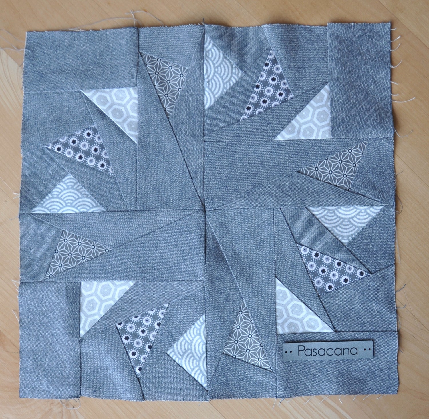 FPP Block Muster DEUTSCH "Dancing Kites" Patchwork Quilting