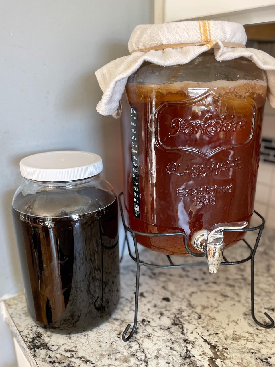 What is a continuous brew kombucha, and how to make a concentrate for it?