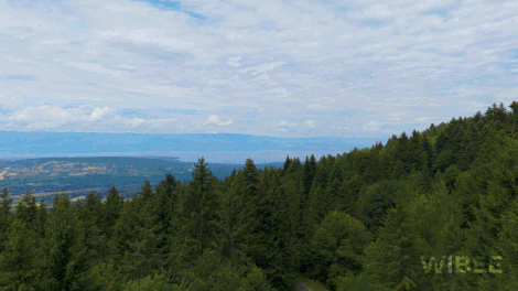 Pack vidéos drone libres de droits avec plans nature, montagne et vélo pour montage vidéo